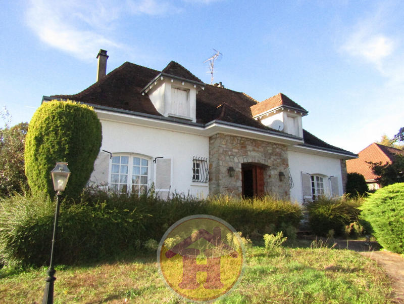 Maison - 162 m² - 6 pièces