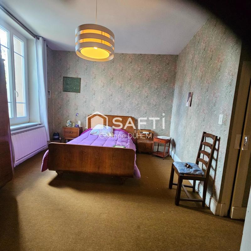 Maison - 240 m² - 11 pièces