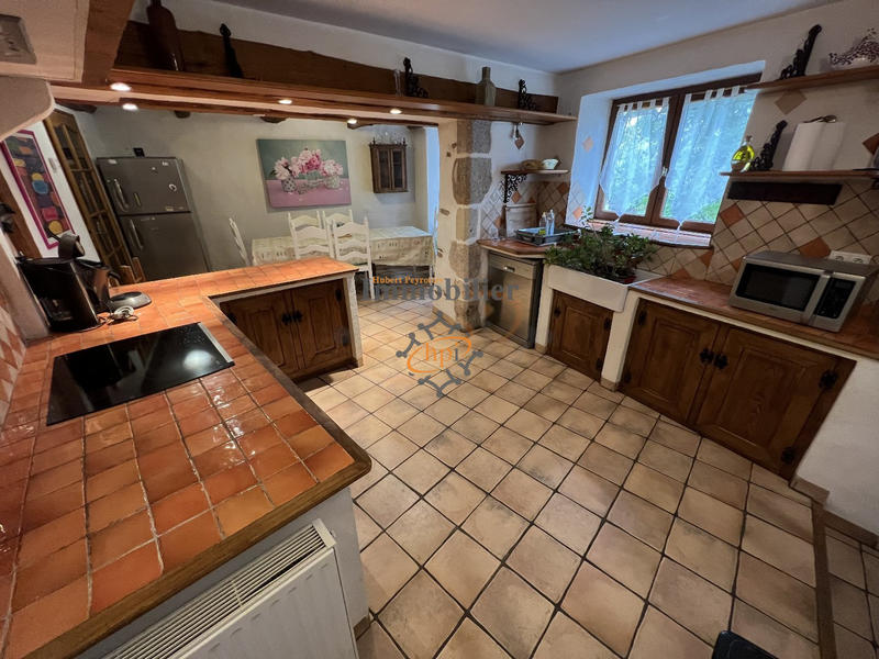 Maison - 105 m² - 4 pièces