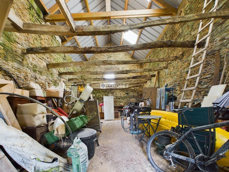 Maison - 225 m² - 10 pièces