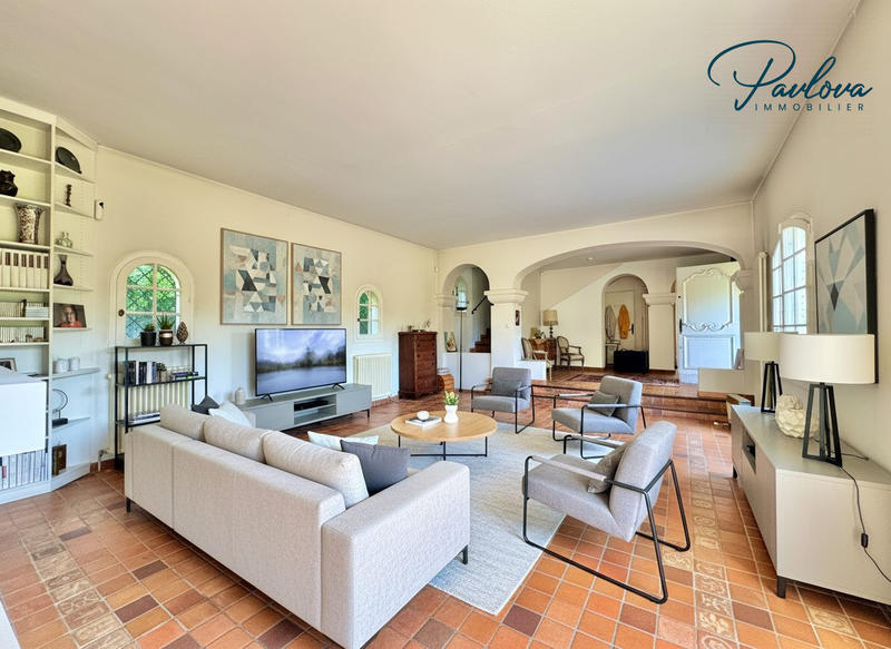 Villa - 230 m² - 7 pièces