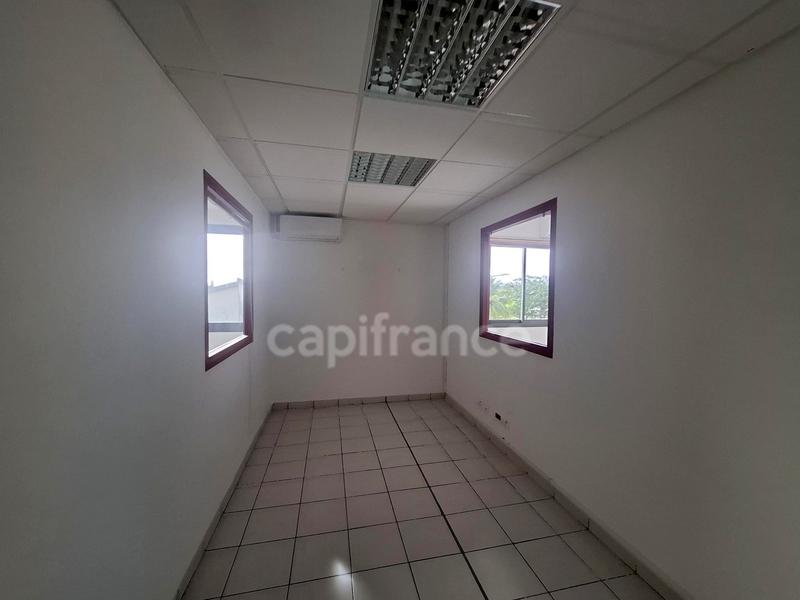 Bureau - 116 m² - 7 pièces