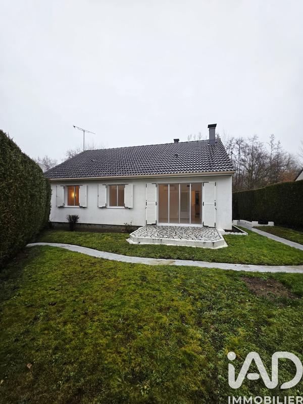 Maison - 90 m² - 5 pièces