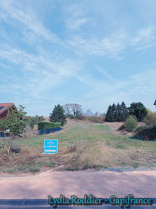 Terrain constructible - 2 710 m²