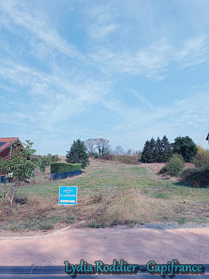 Terrain constructible - 2 710 m²