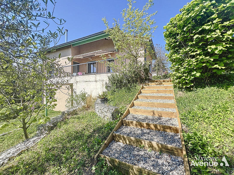 Maison - 179 m² - 10 pièces