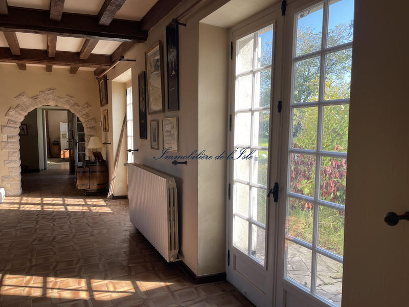 Maison - 285 m² - 7 pièces