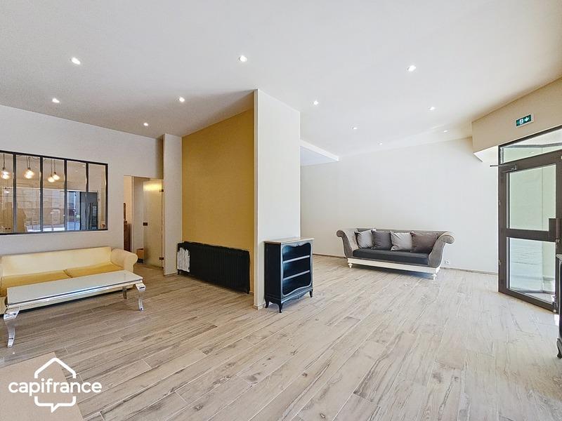 Local commercial - 130 m² - 3 pièces