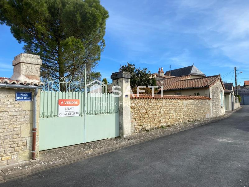 Maison - 240 m² - 7 pièces