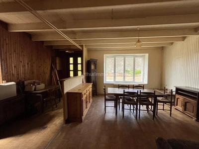 Maison - 92 m² - 4 pièces