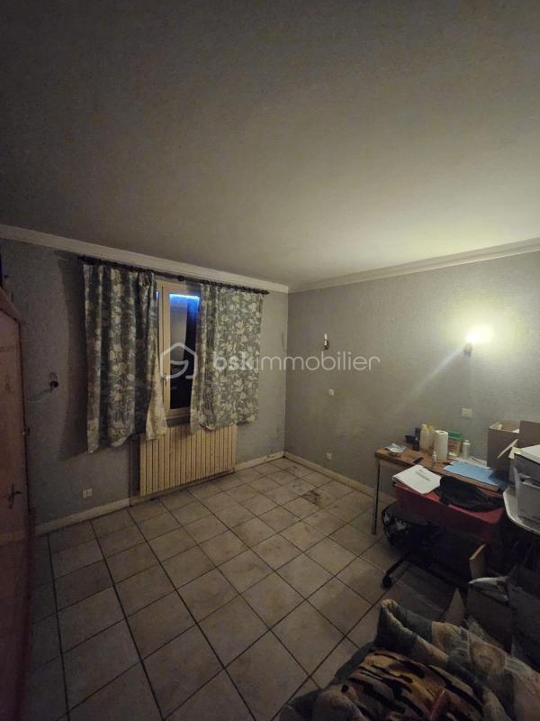 Maison - 177 m² - 6 pièces