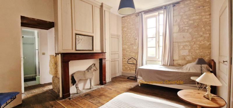 Maison - 170 m² - 8 pièces