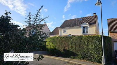 Maison - 110 m² - 4 pièces