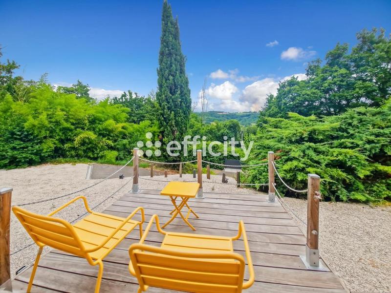 Maison traditionnelle - 100 m² - 6 pièces