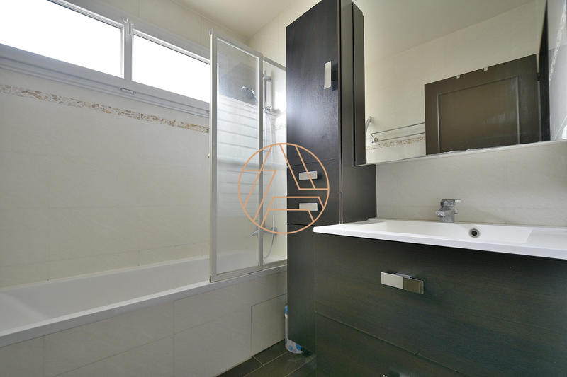 Appartement - 82 m² - 4 pièces