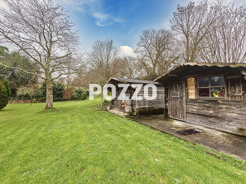 Maison - 240 m² - 16 pièces