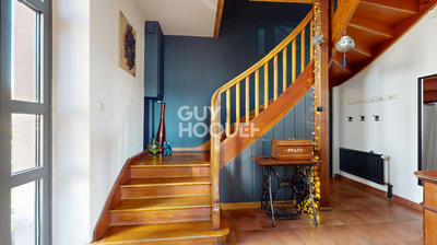 Demeure - 266 m² - 7 pièces