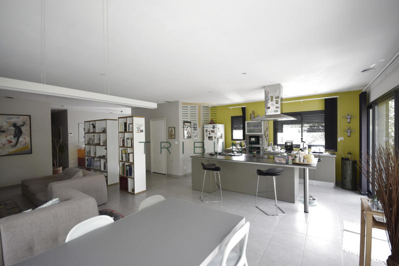 Maison - 160 m² - 5 pièces