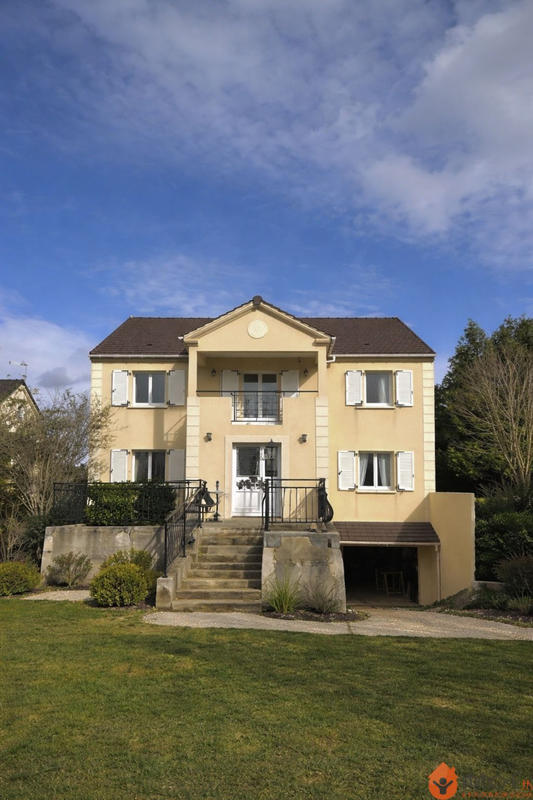 Maison - 170 m² - 6 pièces