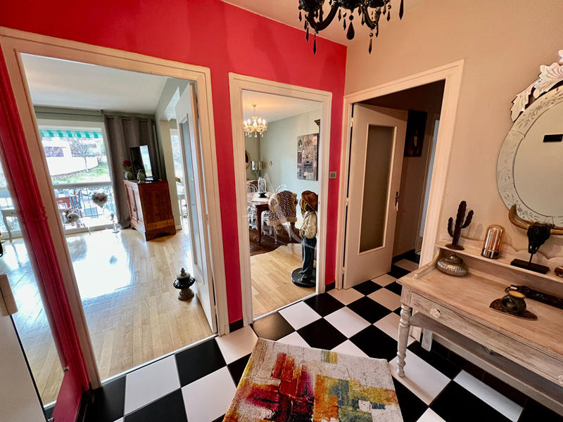 Appartement - 80 m² - 4 pièces