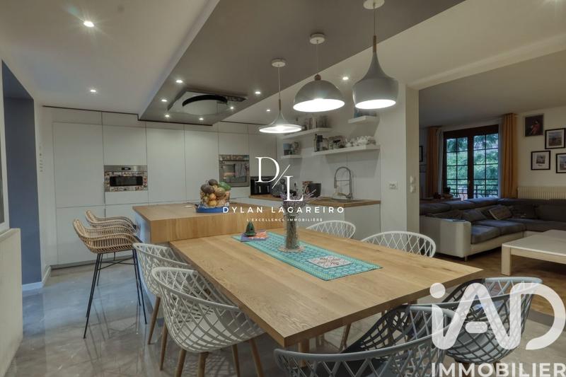 Maison - 144 m² - 6 pièces