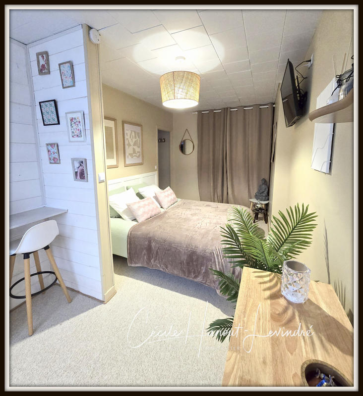 Maison - 430 m² - 18 pièces