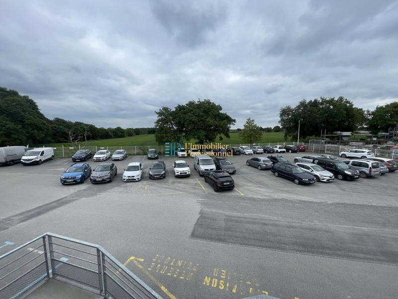 Entrepôt - 1 477 m²