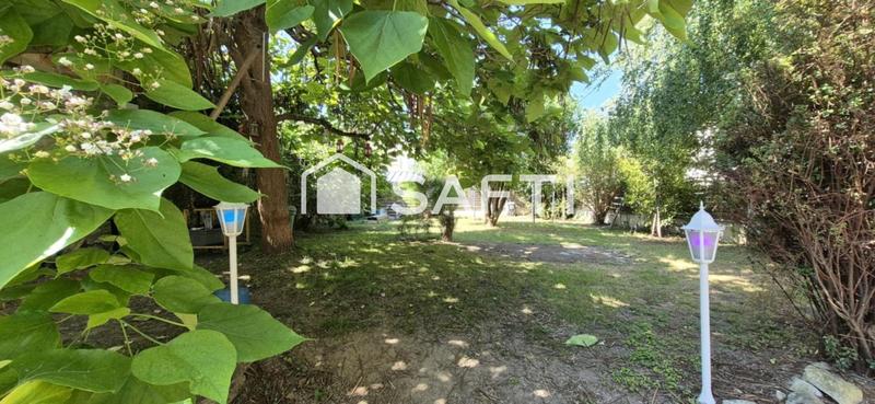 Maison - 196 m² - 9 pièces