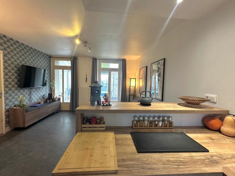 Maison - 92 m² - 4 pièces