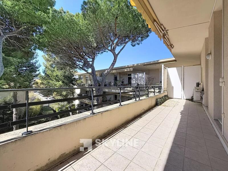 Appartement - 91 m² - 3 pièces