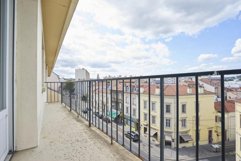 Appartement - 120 m² - 6 pièces