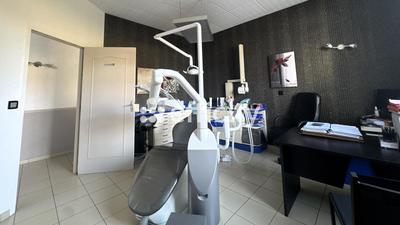 Bureau - 255 m² - 9 pièces