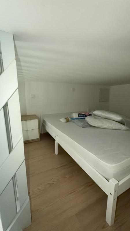 Studio - 13 m² - 1 pièce