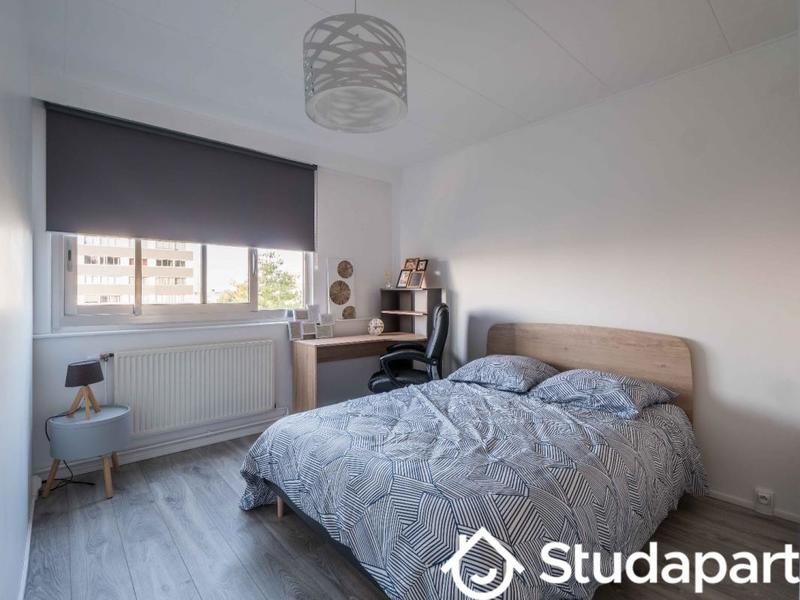 Chambre - 11 m² - 1 pièce