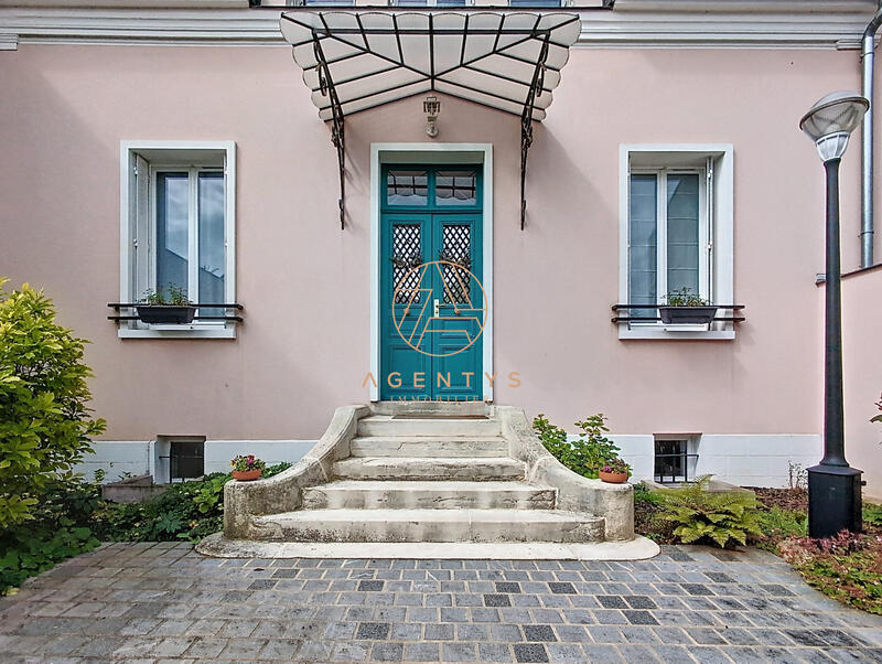 Maison - 153 m² - 7 pièces