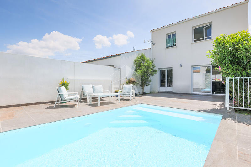 Maison - 113 m² - 5 pièces