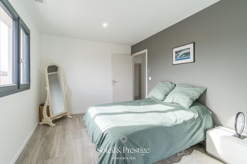 Maison - 232 m² - 7 pièces