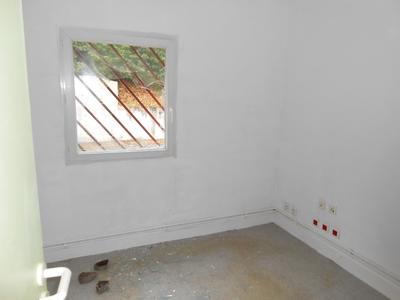 Local commercial - 1 650 m²