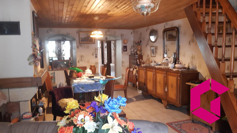 Maison - 100 m² - 6 pièces