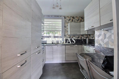 Appartement - 91 m² - 5 pièces