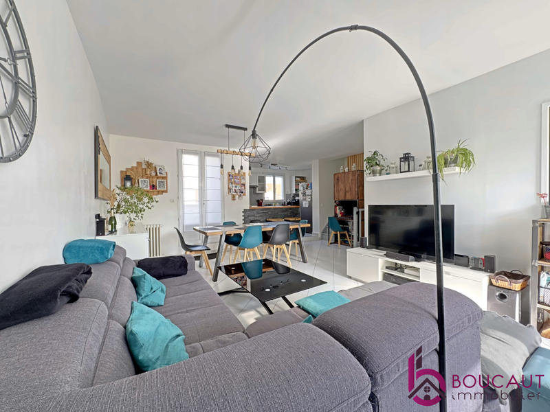 Maison - 104 m² - 4 pièces