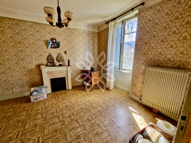 Propriété - 300 m² - 10 pièces