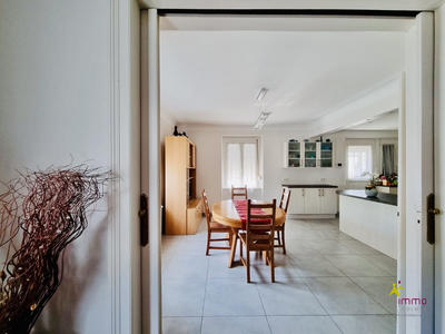 Maison - 163 m² - 7 pièces