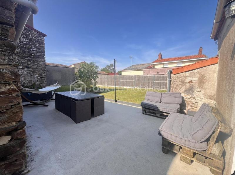 Maison en pierre - 117 m² - 6 pièces