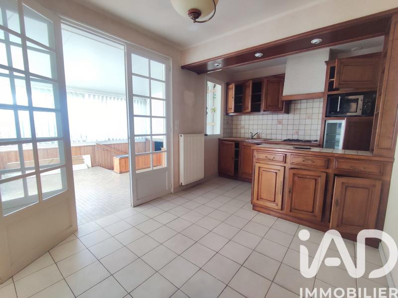 Maison - 204 m² - 10 pièces