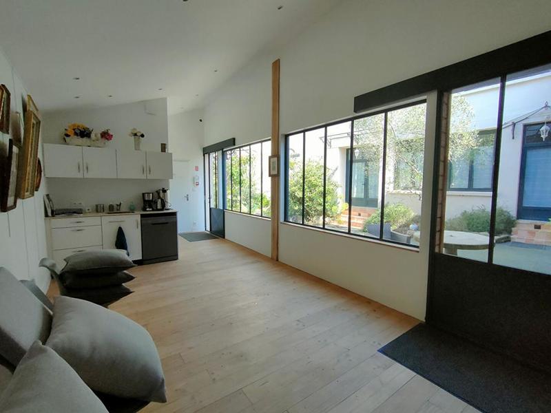 Maison - 373 m² - 20 pièces