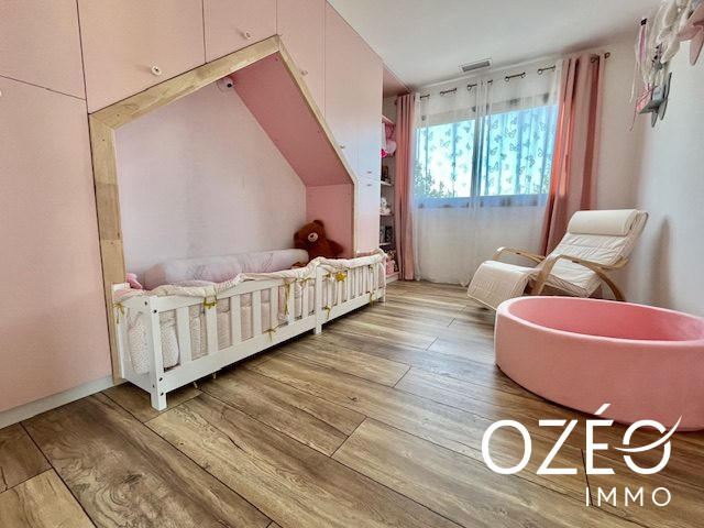 Maison contemporaine - 140 m² - 4 pièces