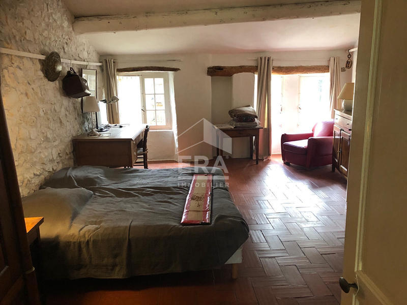 Demeure - 420 m² - 10 pièces