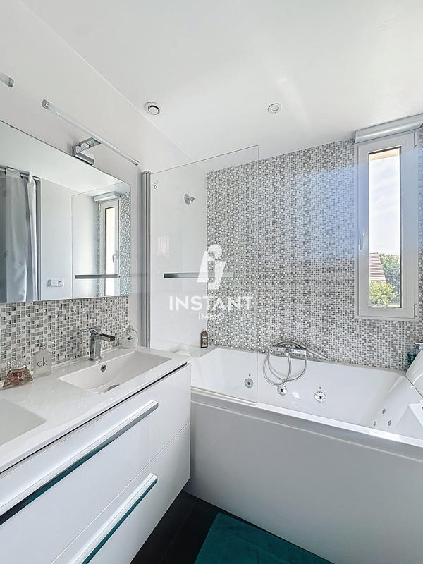 Maison ancienne - 114 m² - 6 pièces