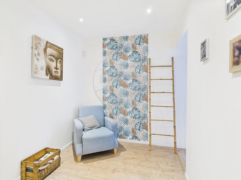 Maison - 233 m² - 8 pièces